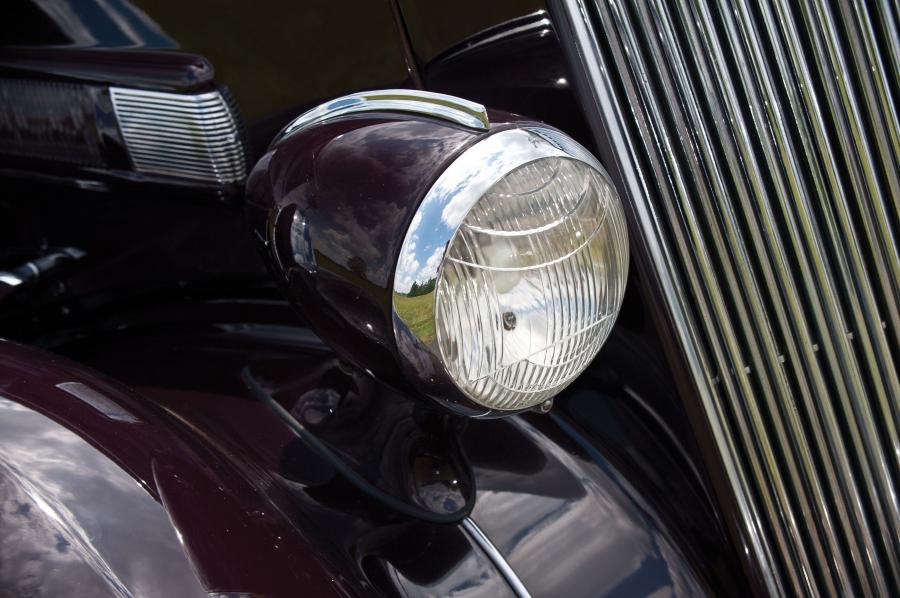  Packard One Twenty Touring Sedan 1936 года  (фото 11 из 23)